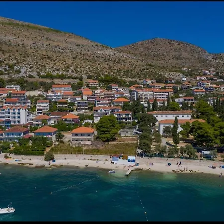 Apartment House Mariposa Trogir-seget Trogir