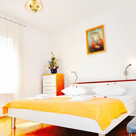 House Mariposa Trogir-seget